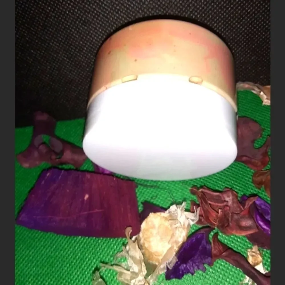 Hand Crafted skin moisturizer